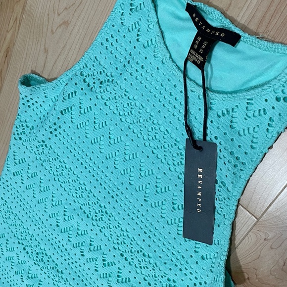 Textured blue sleeveless bodysuit, size XS by Revamped - Picture 5 of 11